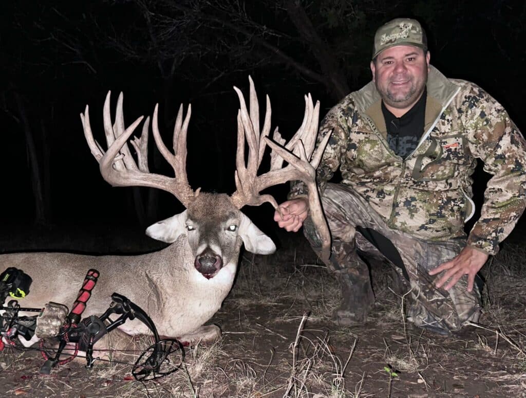 Dominiqure Sanchez (1) - Buck