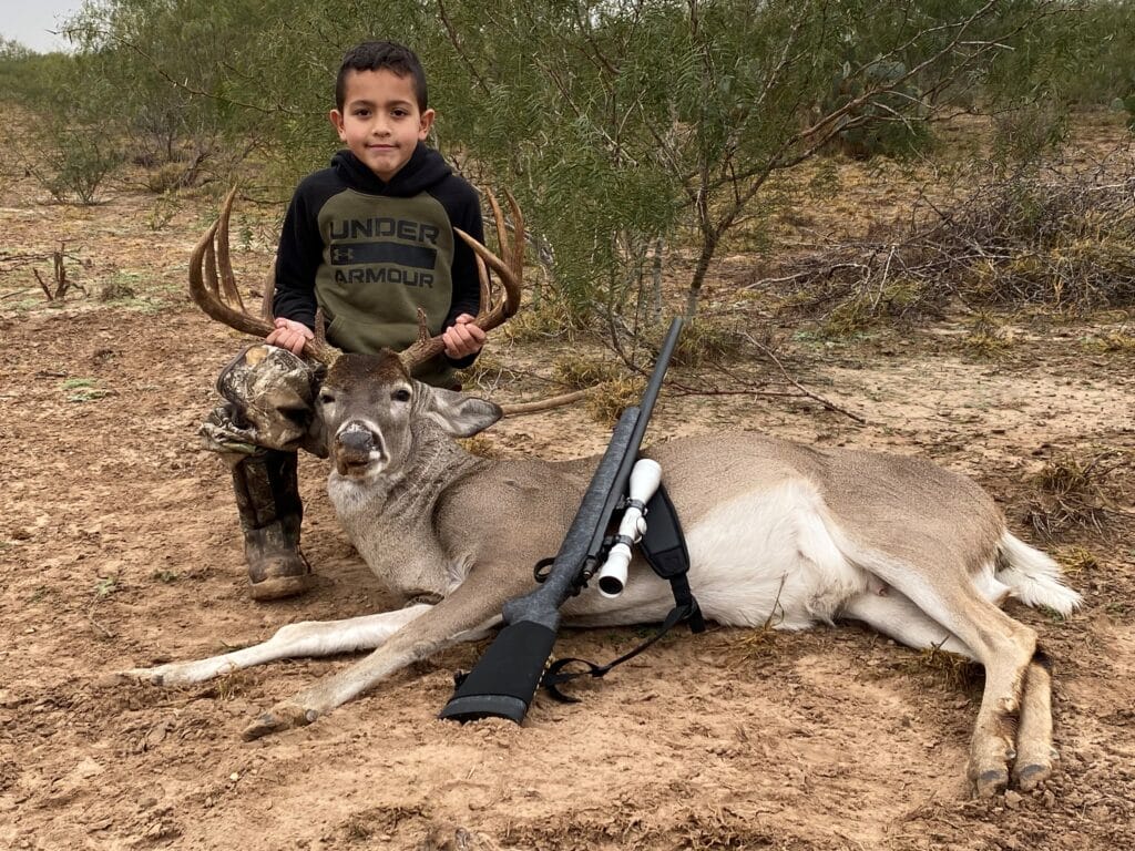 Edwardo Bustamante - Buck