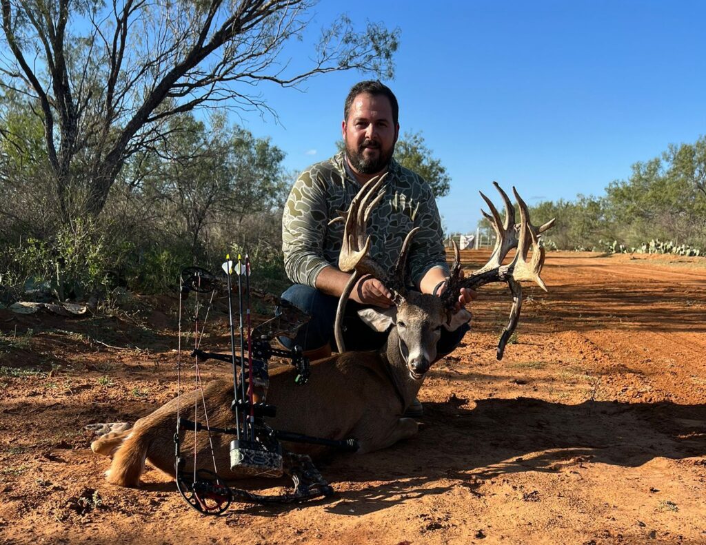 Gerardo Cardenas - Buck